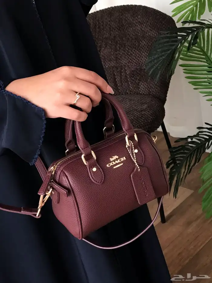شنط ماركه عرض لفتره محدوده 3شنط ب370 والشنطه165 32