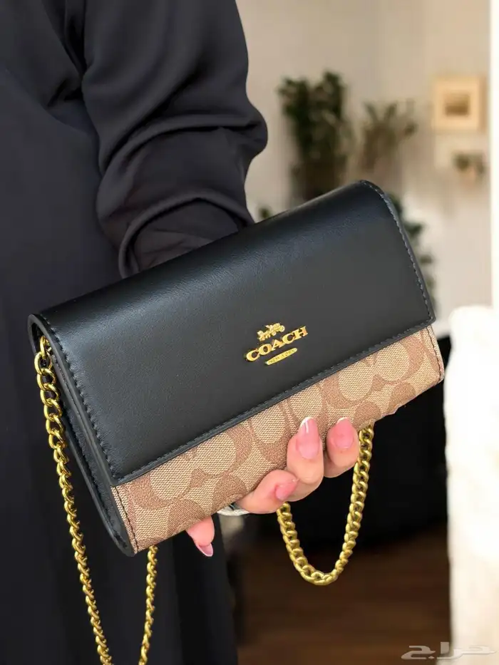 شنط ماركه الهبه يوجد جمله 23