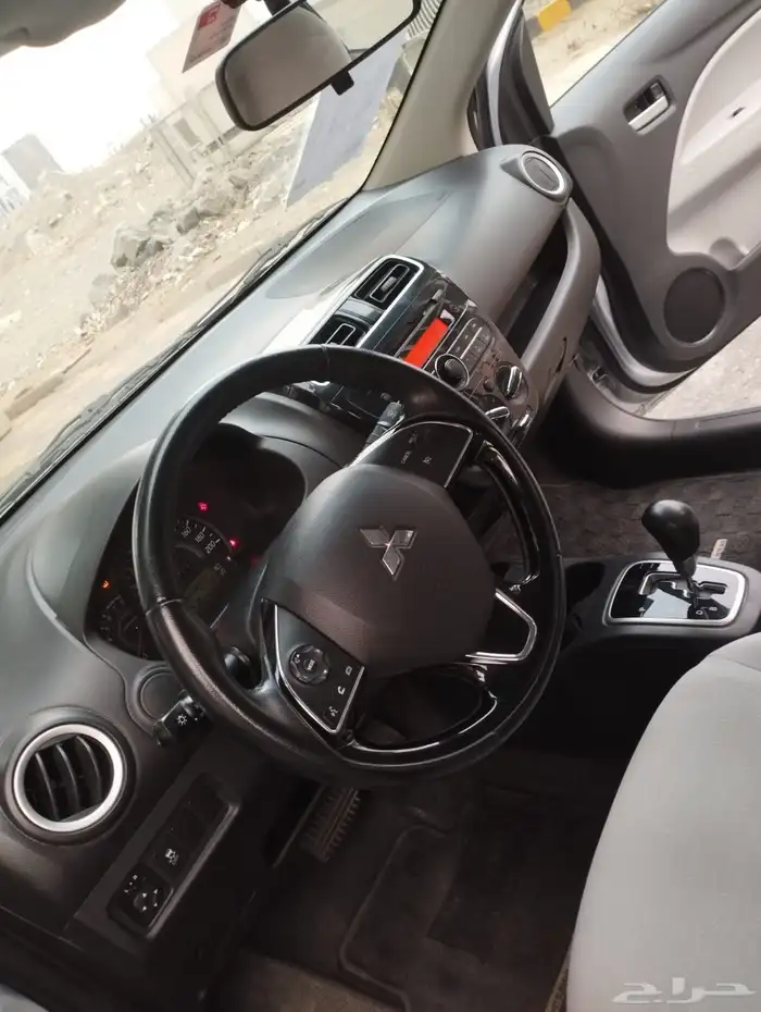 ميتسوبيشي اتراج2022 8