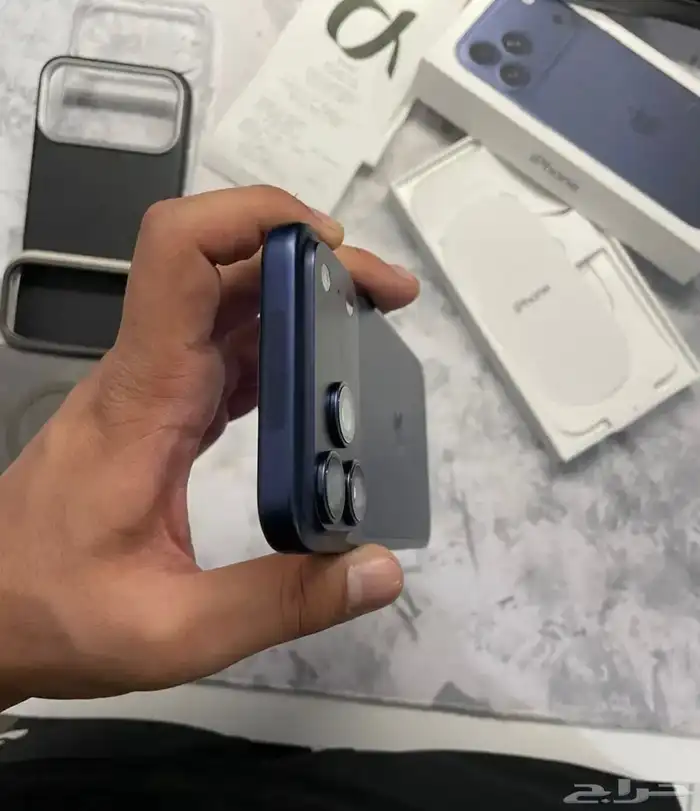 ايفون 17 برو كحلي 256 4