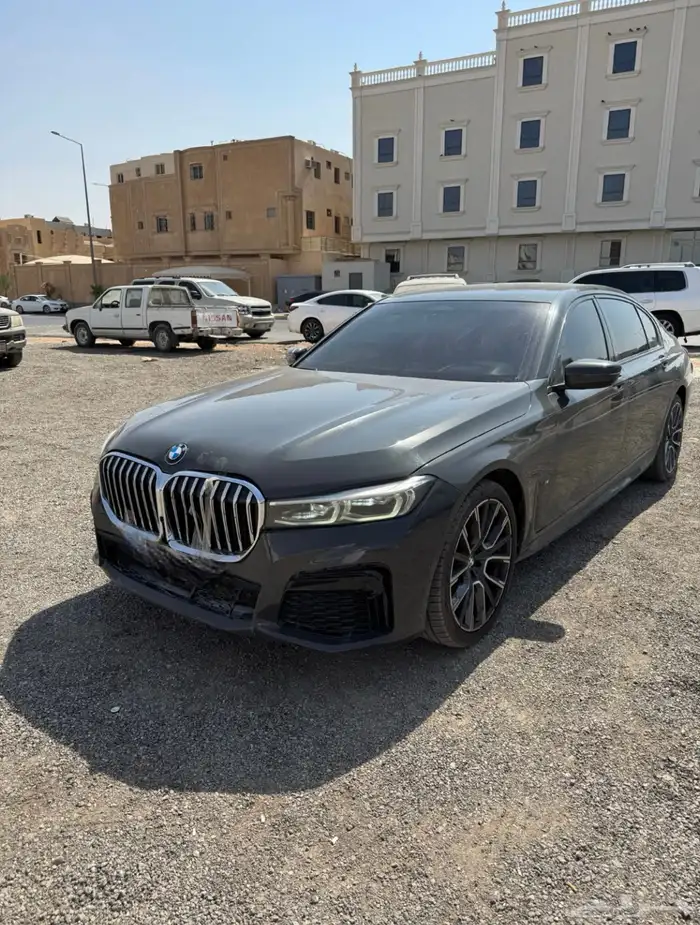 بي ام 730 2021 مصدوم kitM 3