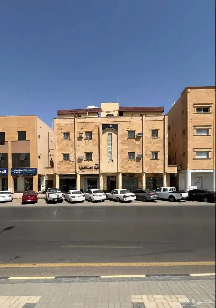 للإيجار محل تجاري على طريق الملك سلمان بحي النهضة ببريدة 0