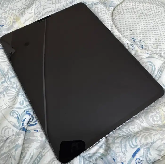 ايباد برو 12 انش 256 جيجا مع مدخل شريحه 5