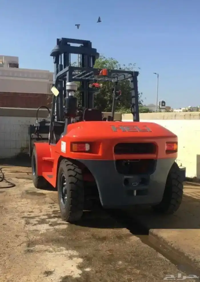 رافعه شوكيه فوركلفت سيزرلفت مان لفت للايجار Forklift 3