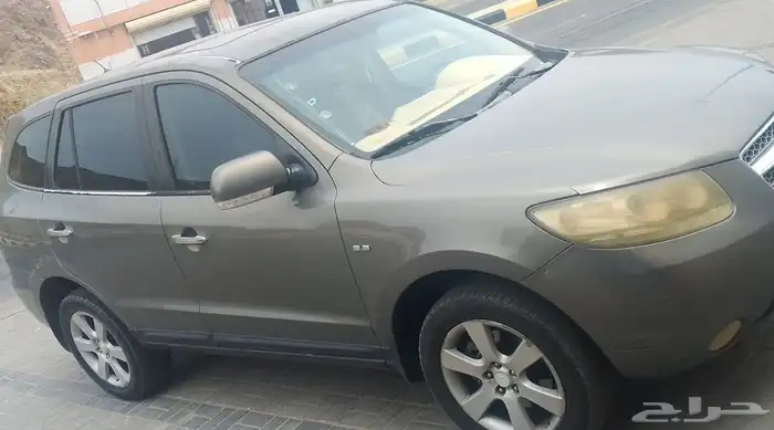 للبيع سنتافي موديل 2009م تماتيك دبل بنزين فتحة سقف فل كامل 0