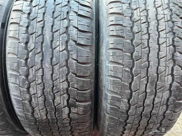 كفرات مقاس 285.60.18مع جنوط جيب لاندكروزر 2015 اصلي وكاله 3