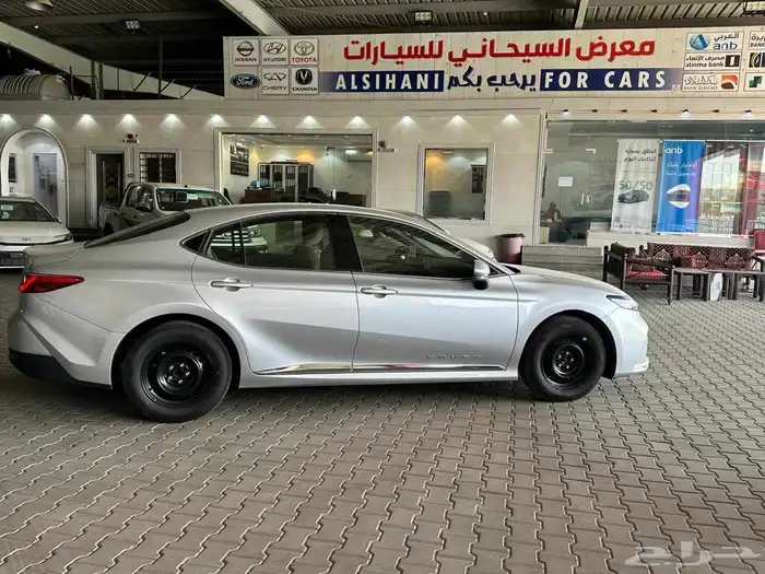 تويوتا كامري E بنزين استاندر طيس موديل 2025 الساير 3