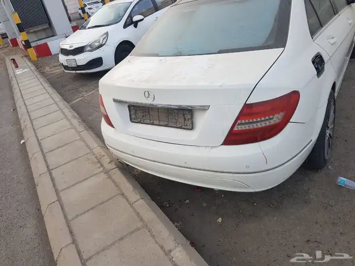 مرسيدس c200 مدل 2