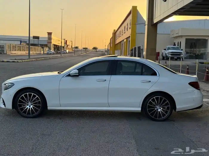 مرسيدس E220 2019 ديزل 4