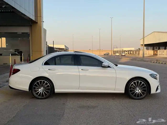 مرسيدس E220 2019 ديزل 1