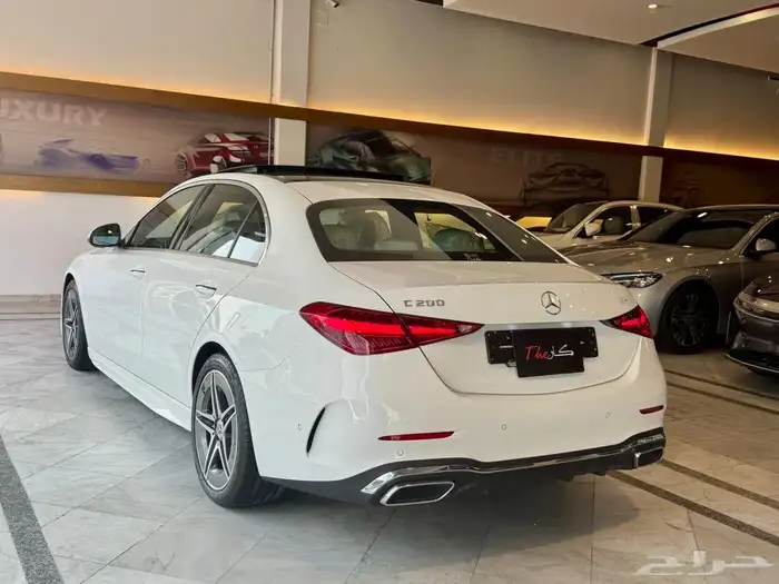 مرسيدس C200 2025 4