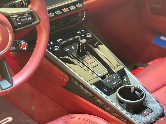 بورش 911 كاريرا 2025 12