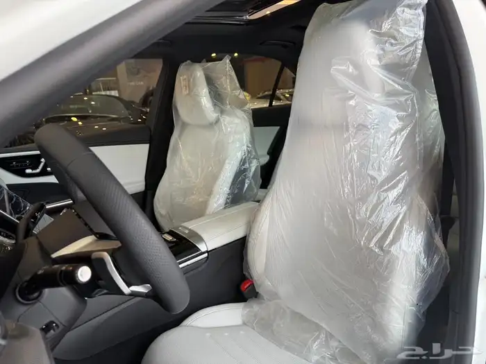 مرسيدس C200 2025 8