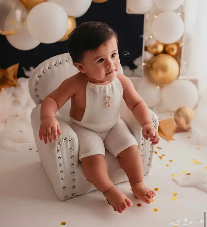 وثقي اجمل زكريات واللحظات لطفلك الاولي بصور جميله 9