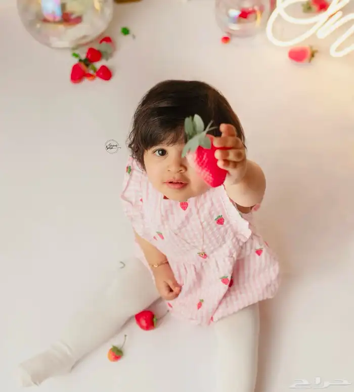 وثقي اجمل زكريات واللحظات لطفلك الاولي بصور جميله 12