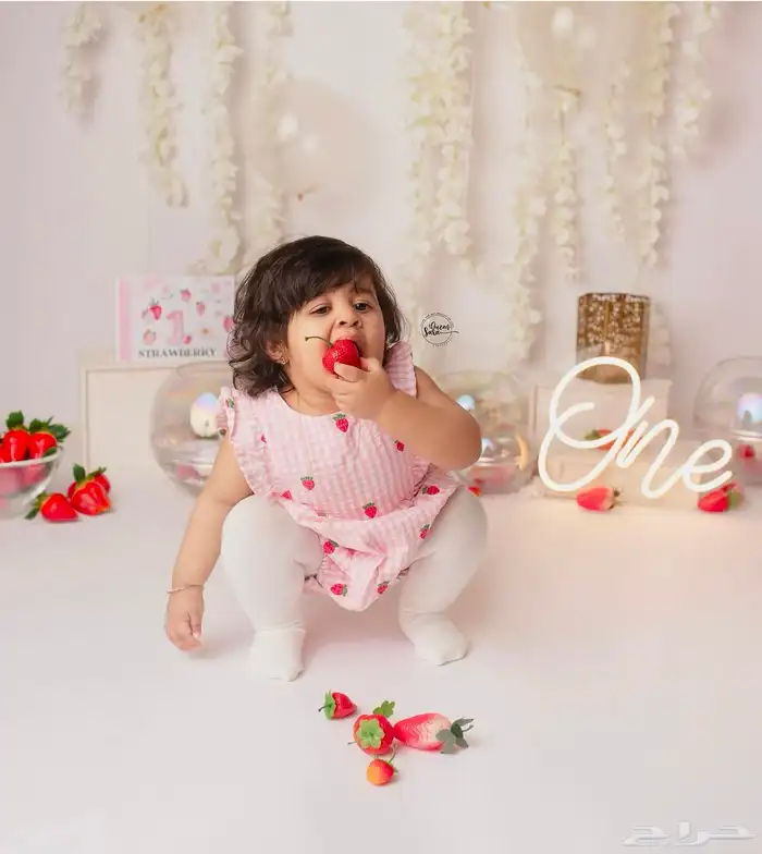 وثقي اجمل زكريات واللحظات لطفلك الاولي بصور جميله 11