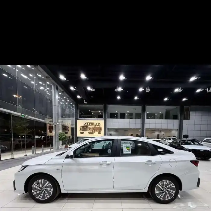 ياريس واي بلاس 2026 7