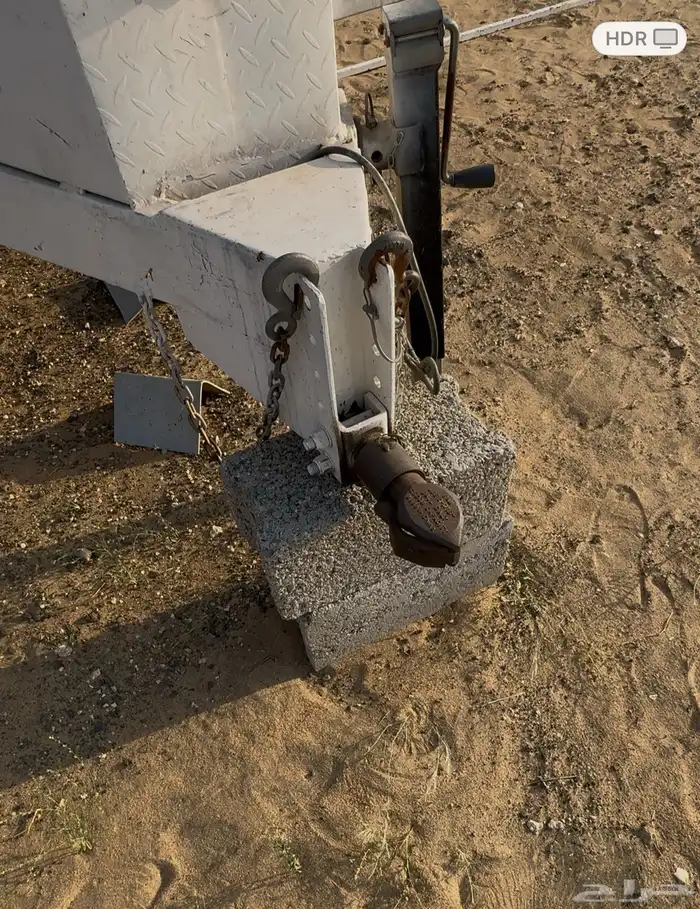نحل بلدي للبيع بخلايا بلدي وخلاياحديثه مع عربة وعزبه 27