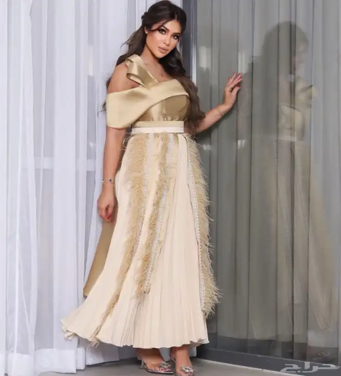 فستان من مصممه بالكويت 1