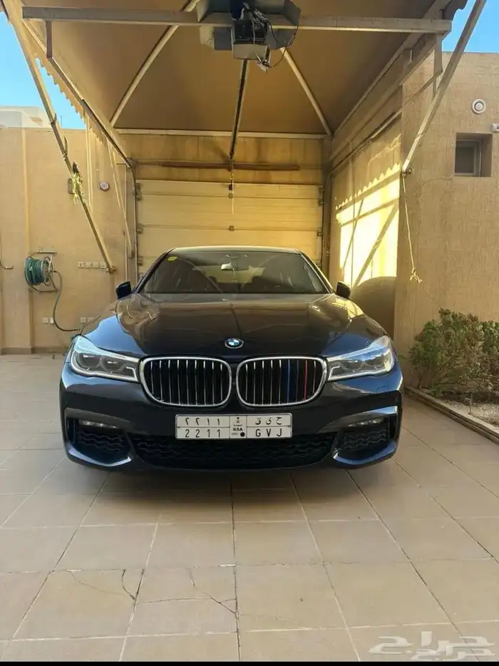 BMW 2016 حجم 740li فل كامل موصفات خاصه 1
