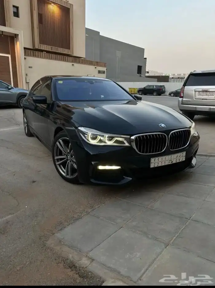 BMW 2016 حجم 740li فل كامل موصفات خاصه 8