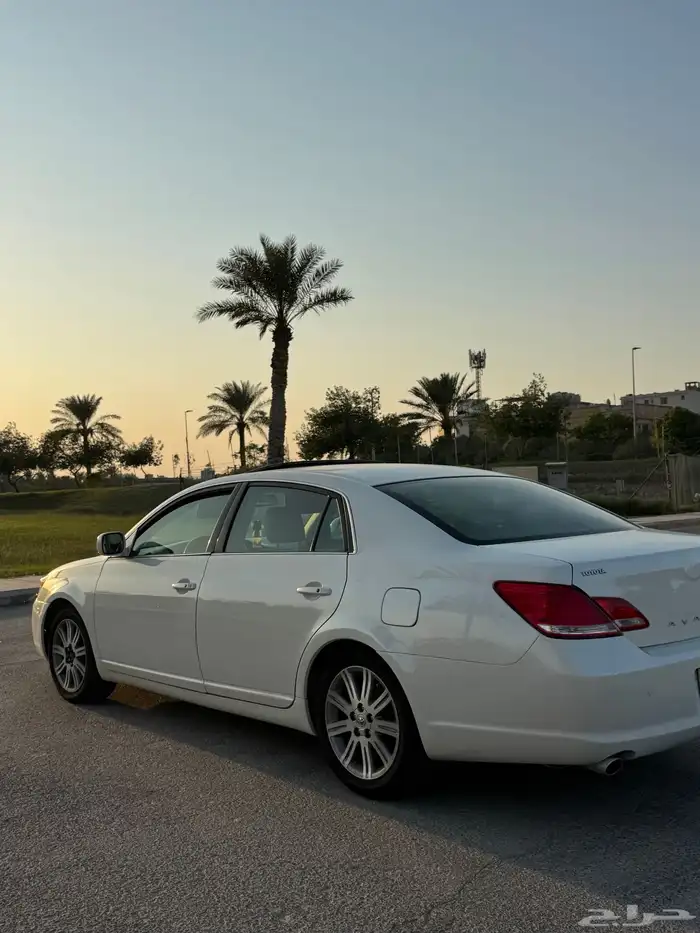 للبيع افالون مديل 2007 9