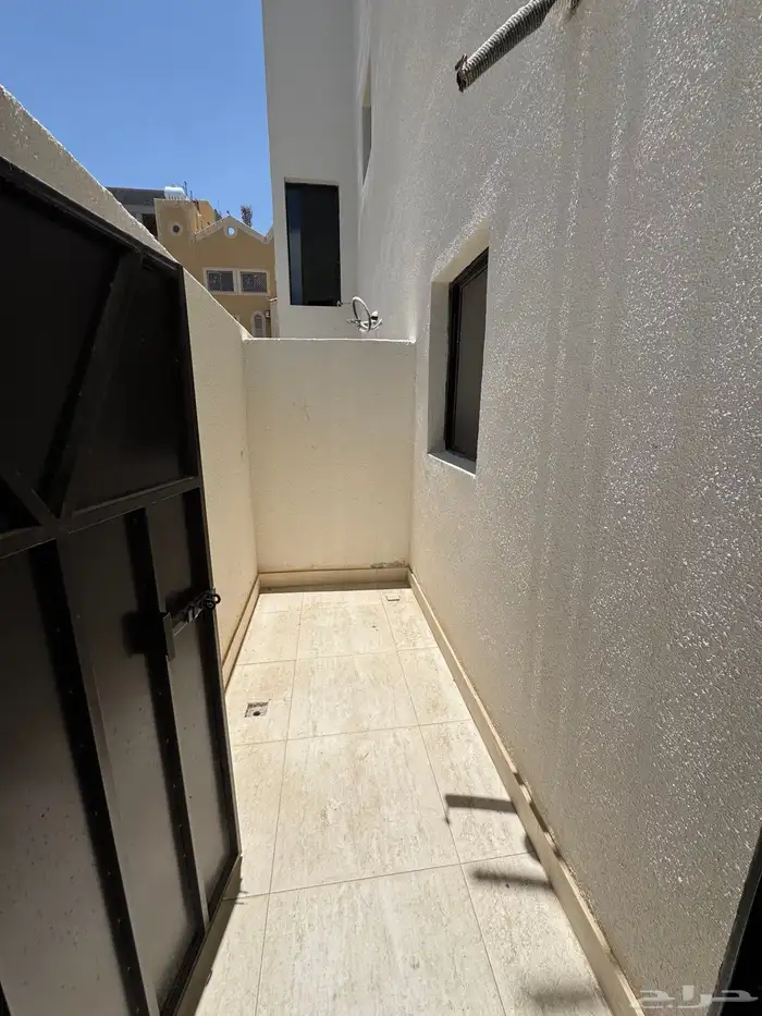 للبيع بمدينه أبها شقق دوبلكس مع غرفه سائق ومواقف خاصه 15