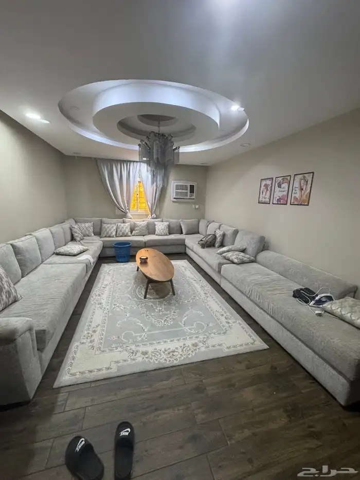 طقم كنب وطاولة طعام 0