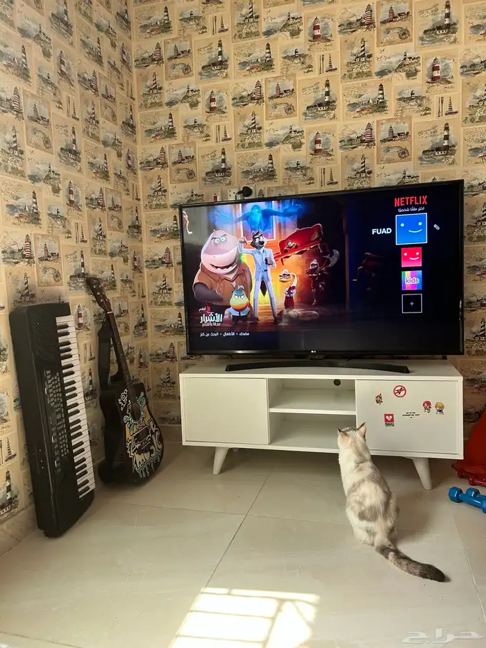 طاولة تلفزيون للبيع 0