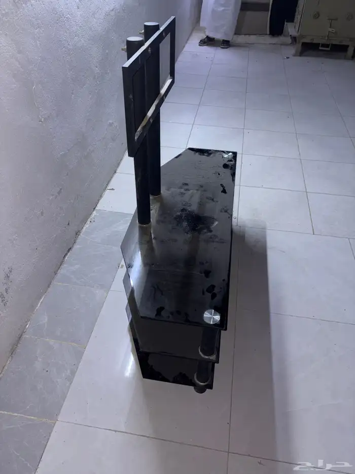 طاولة تلفزيون قزاز للبيع 1