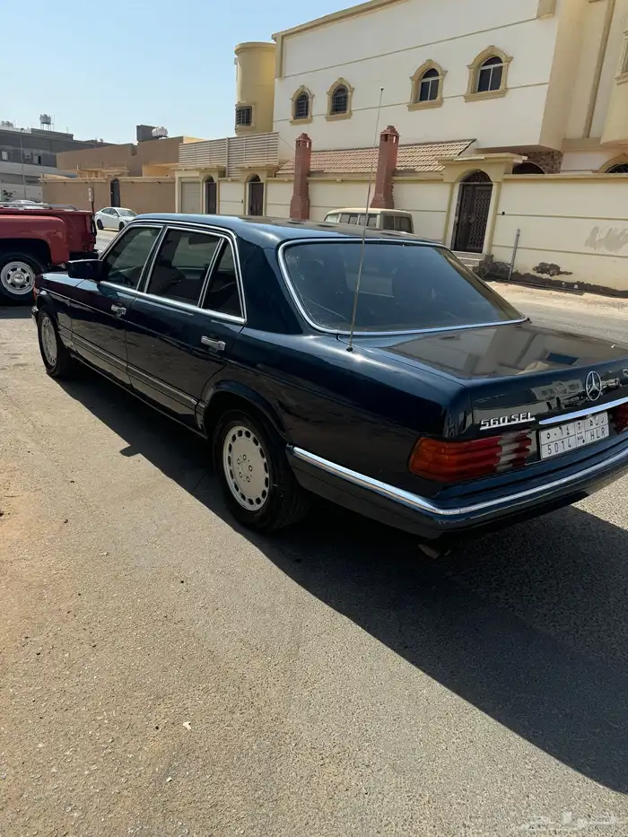 للبيع مرسدس 560 4