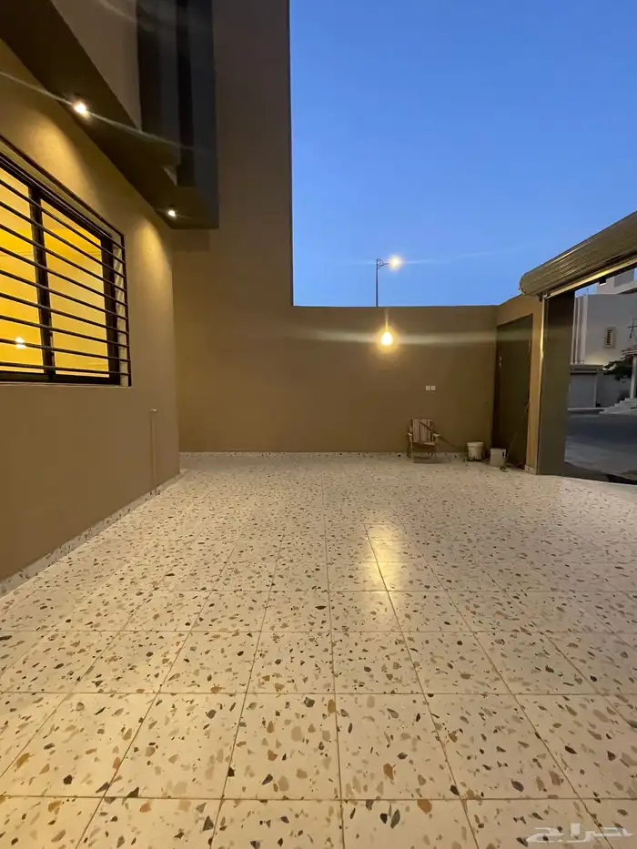 للبيع دور ارضى بحوش وسيع من 550 الف شمال الخميس مخطط 6 5