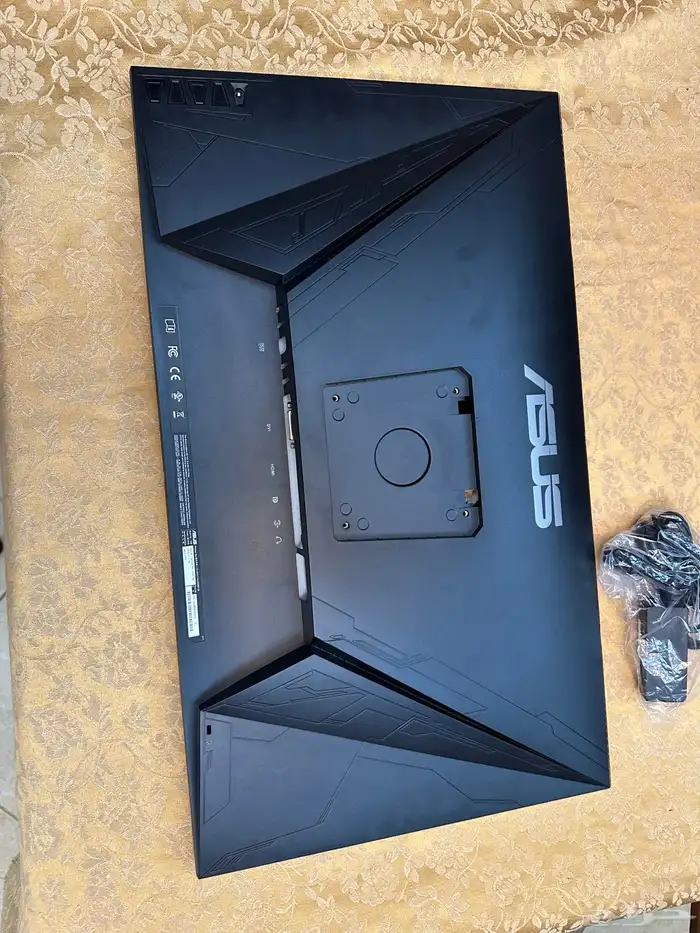 شاشة قيمينق 144 هيرتيز asus 0