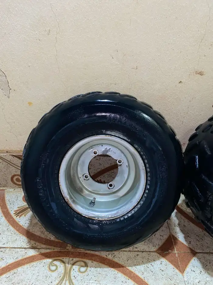 طقم جنوط وكفرات دباب سويدي مقاس 100 2