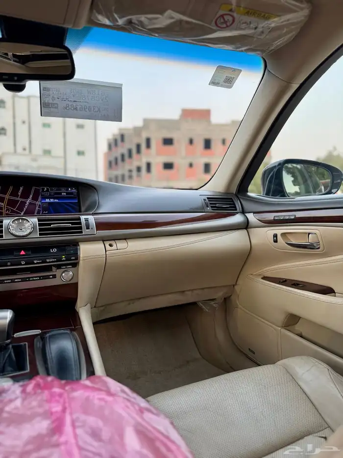 للبيع لكزس ((LS460)) 2013 (سعودي) ((نظيفة)) 41