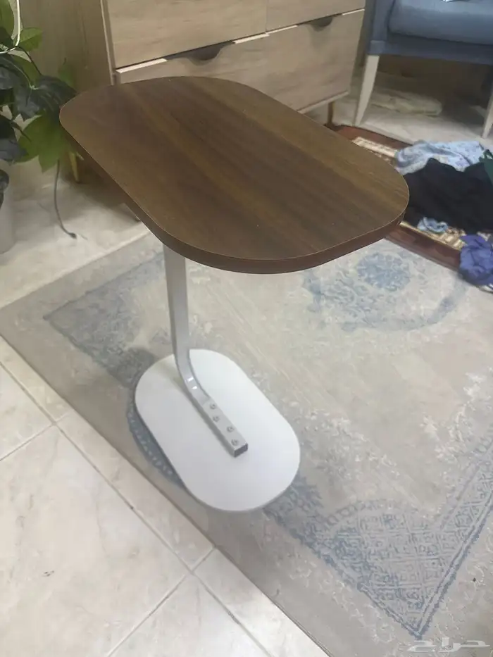 طاولة تقديم 1