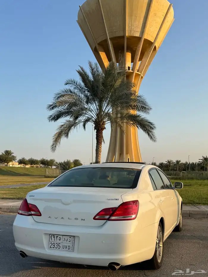 للبيع افالون مديل 2007 12