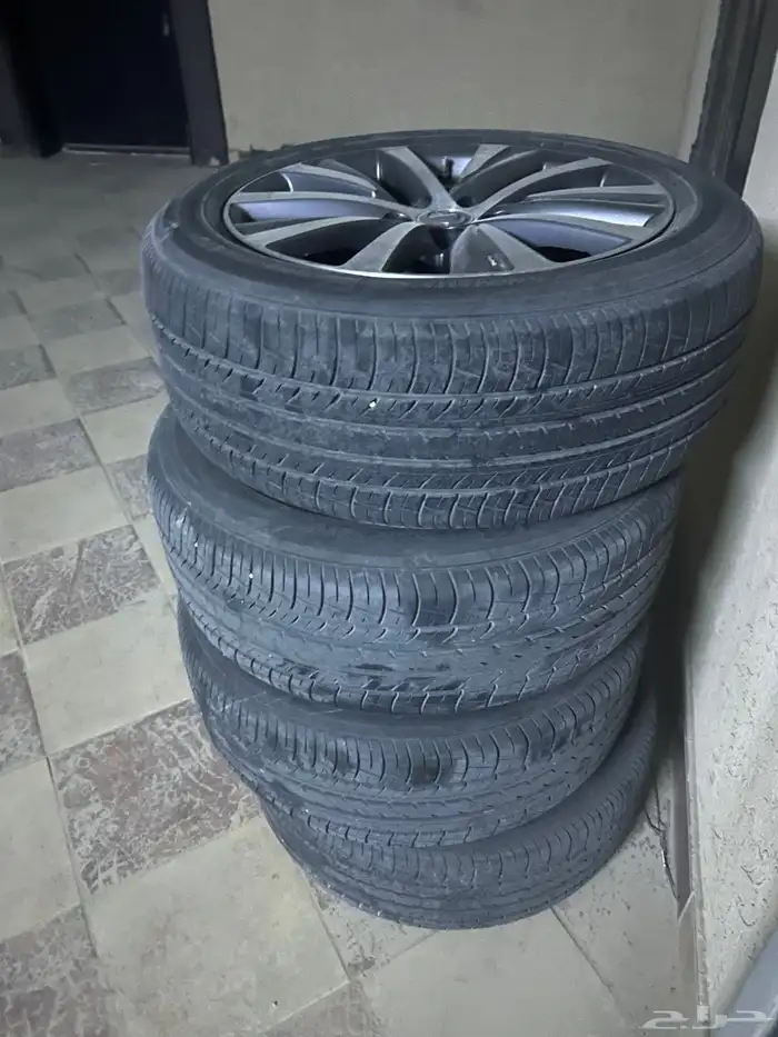 جنوط لكزز مع كفات للبيع 1