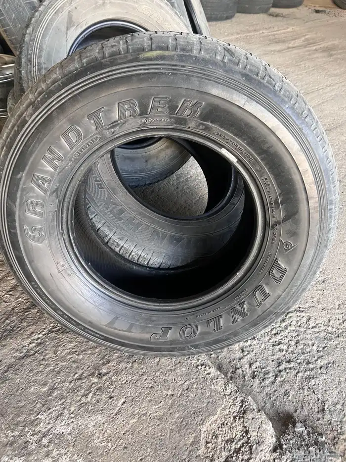 كفرات 2 ريدستون و 1 دنلوب 4