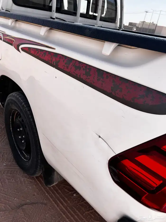 هايلوكس غمارتين محركات شرط وكالة مكينه وقير البودي سليم 4