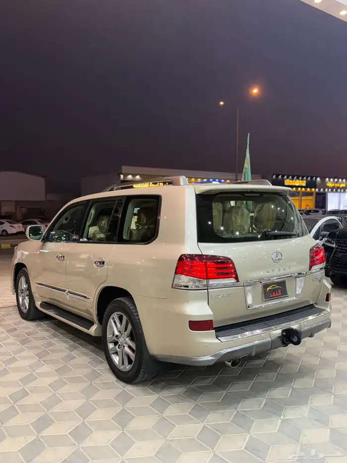 لكزس - 2012 - LX570 - فل كامل 4