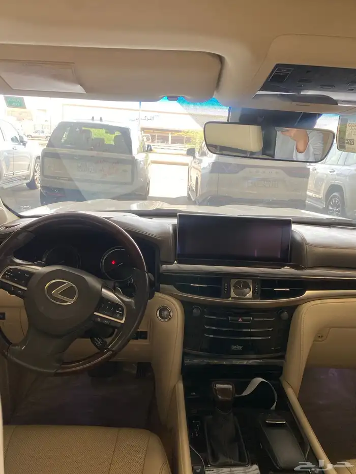 لكزس LX 570 2016 5