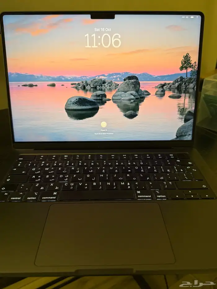 ماك بوك برو m4 0