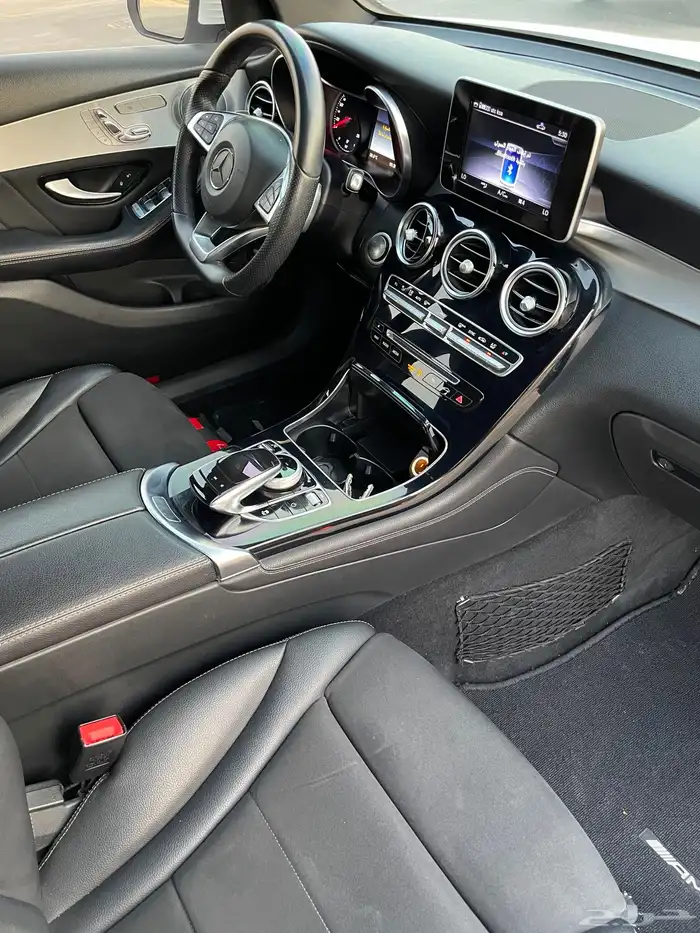 للبيع مرسيدس 2018 GLC 250 Coupe AMG 3