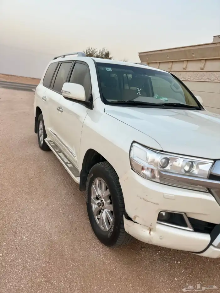 لاندكروزر 2016 ثمانية سرندل فل كامل انا المالك الاول 6