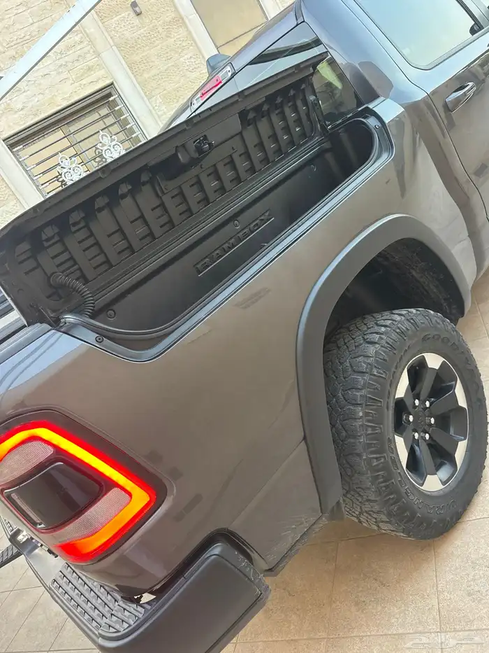 دوج رام ريبيل 8