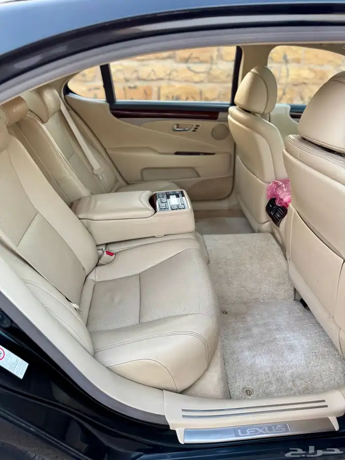 للبيع لكزس ((LS460)) 2013 (سعودي) ((نظيفة)) 60