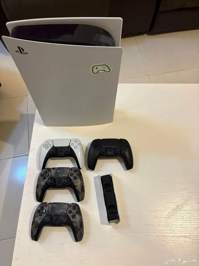 سوني فايف و VR2 وشاشه 1