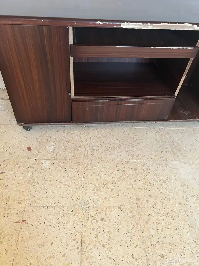 مكتب ومكتبة ومدخل 6