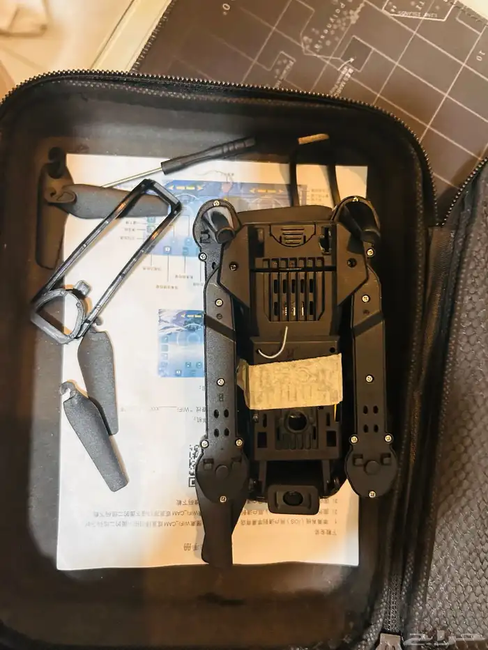 طائرة الدون 4